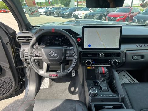 Used 2025 Toyota Tacoma TRD Pro AWD/4WD image 23