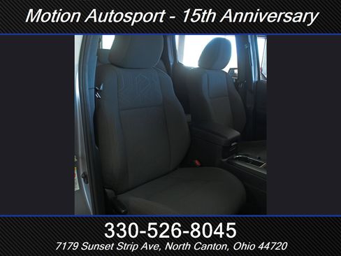 Used 2019 Toyota Tacoma TRD Off-Road image 34