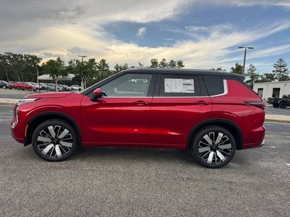 New 2025 Mitsubishi Outlander SEL