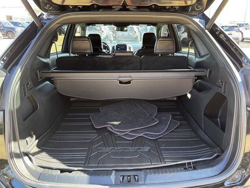 Used 2024 Ford Edge ST-Line image 27