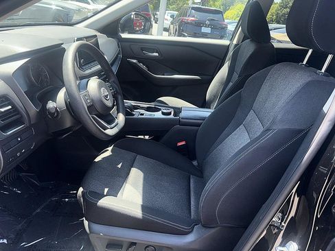 Certified 2024 Nissan Rogue SV AWD/4WD image 13