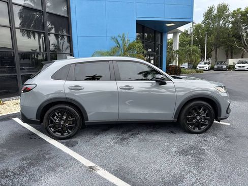 Certified 2025 Honda HR-V Sport image 9