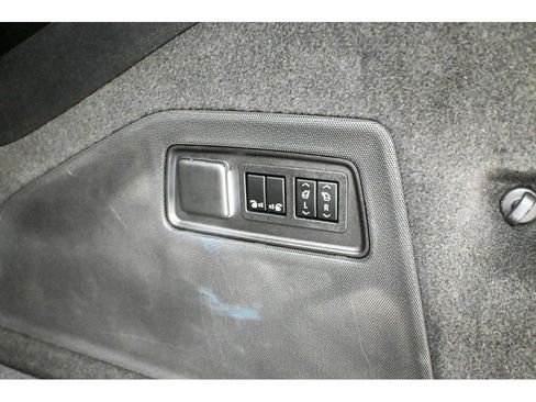 Used 2022 Cadillac Escalade ESV Premium Luxury Platinum image 69