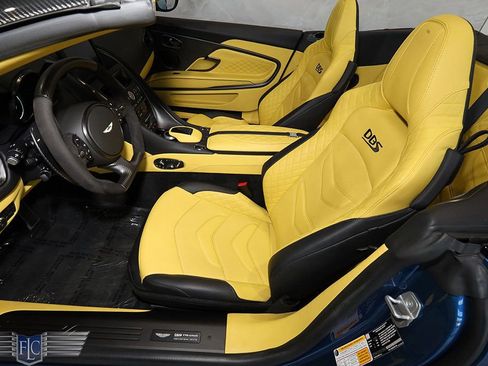 Used 2023 Aston Martin DBS Superleggera Volante image 25