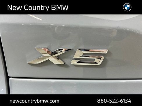 New 2026 BMW X5 xDrive40i w/ M Sport Package AWD/4WD image 10