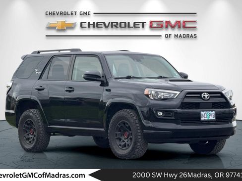 Used 2022 Toyota 4Runner TRD Sport AWD/4WD image 1