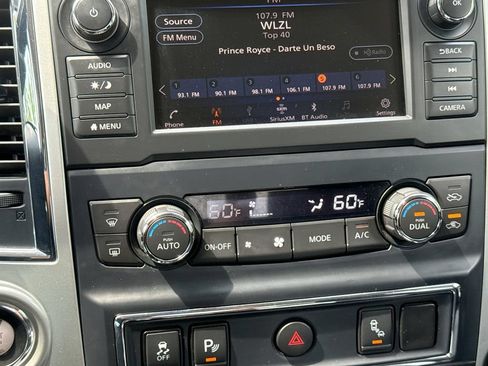 Used 2019 Nissan Titan SV w/ SV Convenience Package AWD/4WD image 16