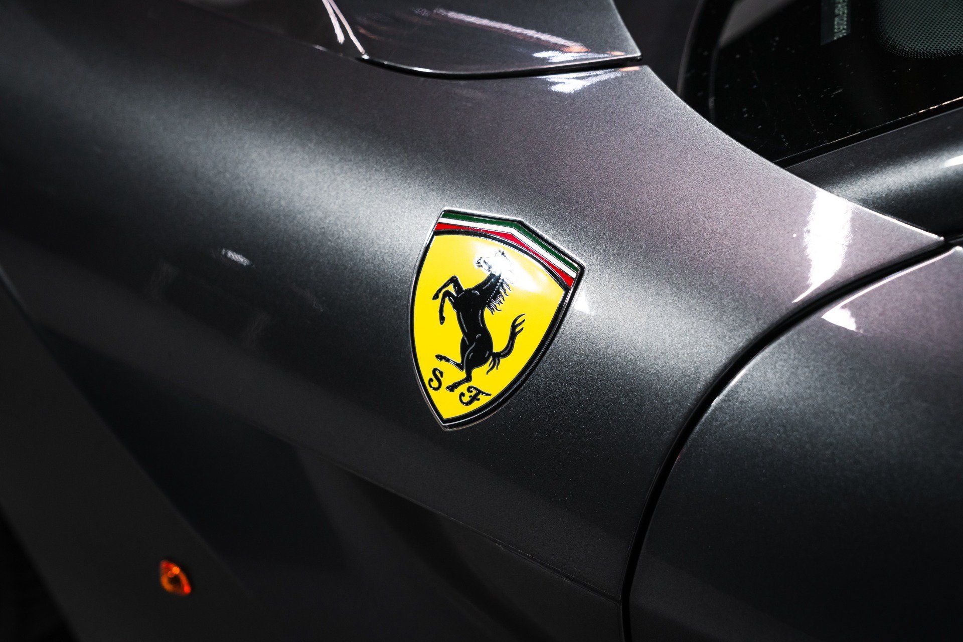 Used 2015 Ferrari F12 Berlinetta RWD image 13