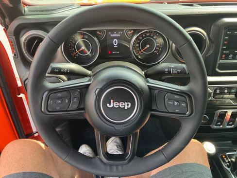 Used 2023 Jeep Wrangler Sport AWD/4WD image 13