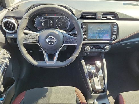New 2025 Nissan Versa SR w/ Trunk Package image 5