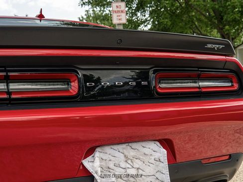 Used 2016 Dodge Challenger SRT Hellcat RWD image 91