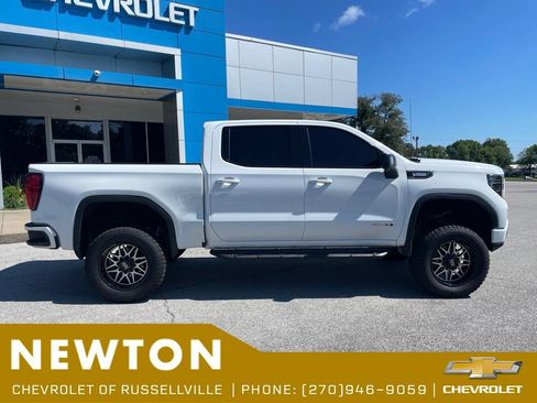 Used 2024 GMC Sierra 1500 AT4 w/ Technology Package AWD/4WD image 43