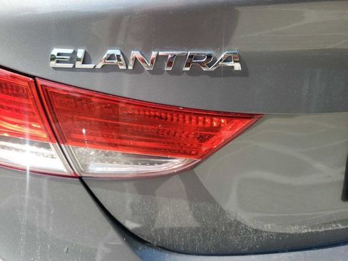 Used 2013 Hyundai Elantra Limited FWD image 30