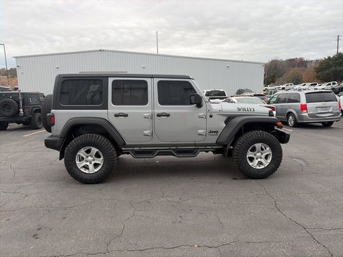 Used 2020 Jeep Wrangler Unlimited Sport image 8