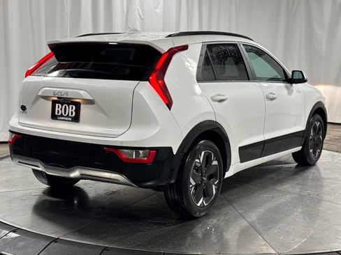 New 2026 Kia Niro Wind w/ Wind Preserve Package FWD image 8