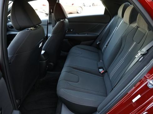 Certified 2025 Hyundai Elantra Sport FWD image 23