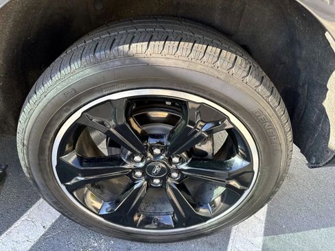 Used 2024 Ford Expedition Max Limited image 29