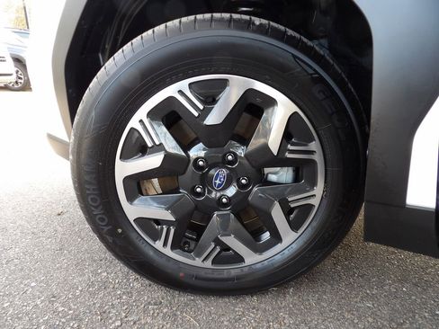 Used 2025 Subaru Forester Premium w/ Convenience Package #1 image 31