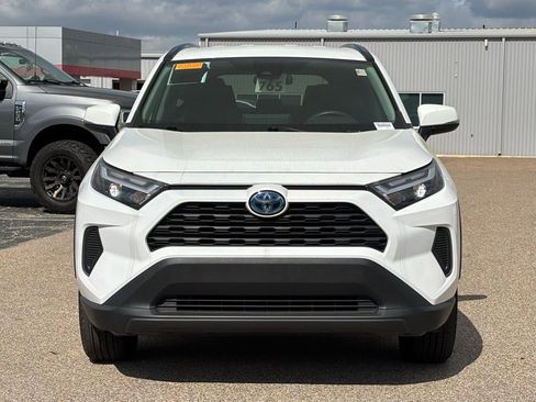 Used 2023 Toyota RAV4 XLE image 3