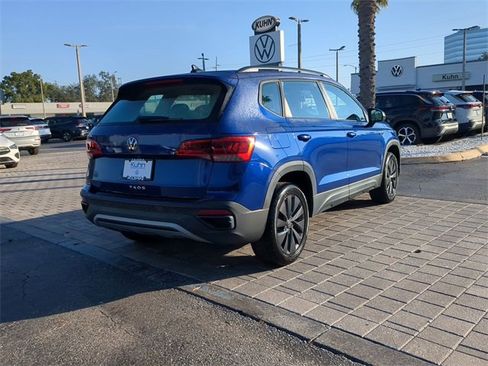 Certified 2022 Volkswagen Taos S image 4