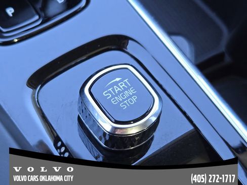 Certified 2025 Volvo XC60 B5 Core image 20