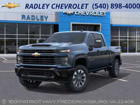 New 2026 Chevrolet Silverado 2500 Custom w/ Custom Value Package image 6