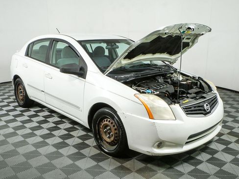 Used 2011 Nissan Sentra 2.0 S FWD image 29