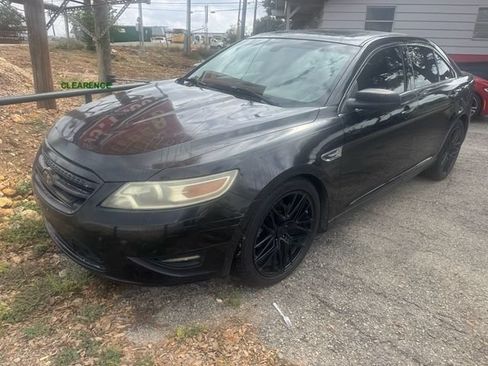 Used 2010 Ford Taurus Limited FWD image 2