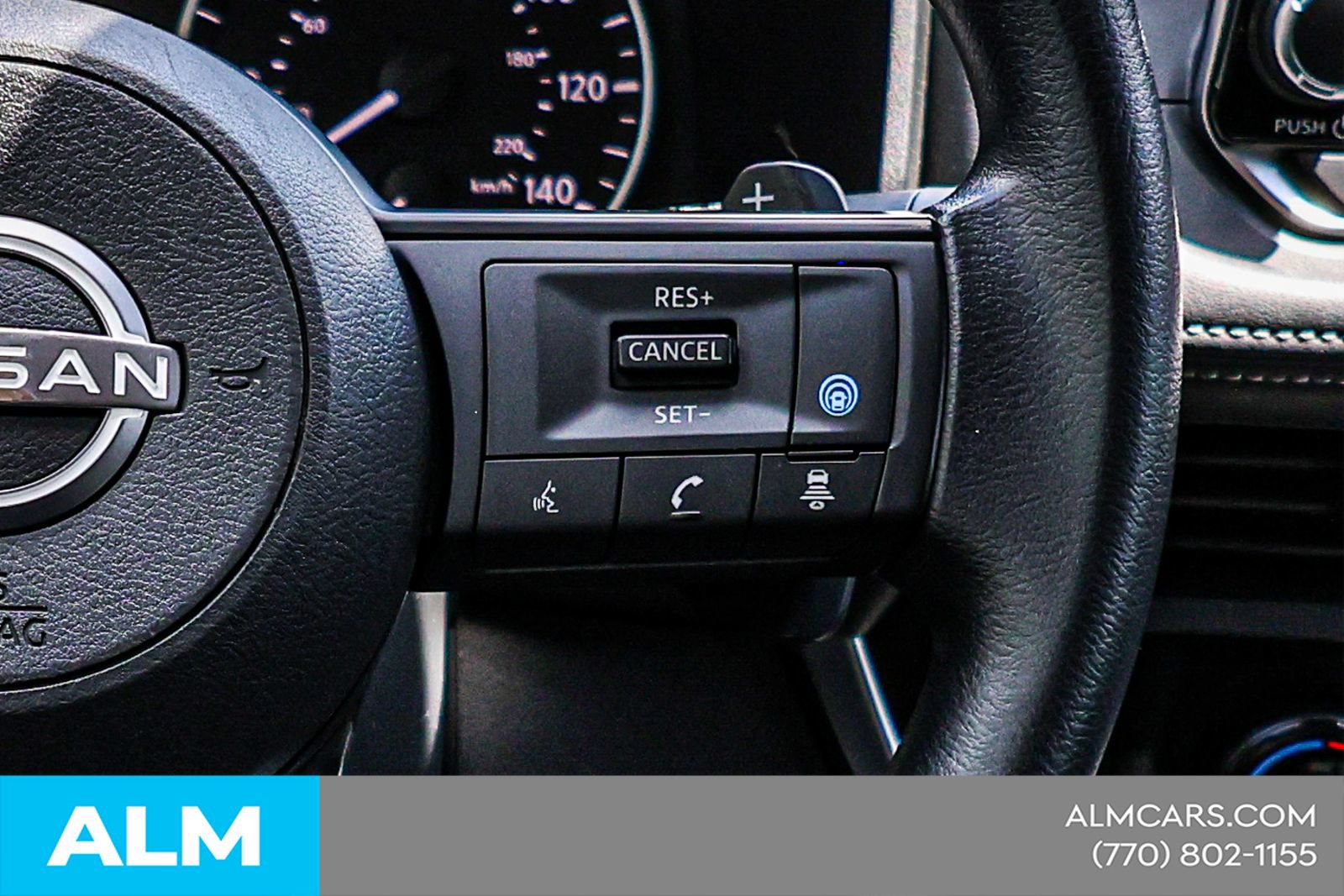 Used 2024 Nissan Rogue SV AWD/4WD image 27