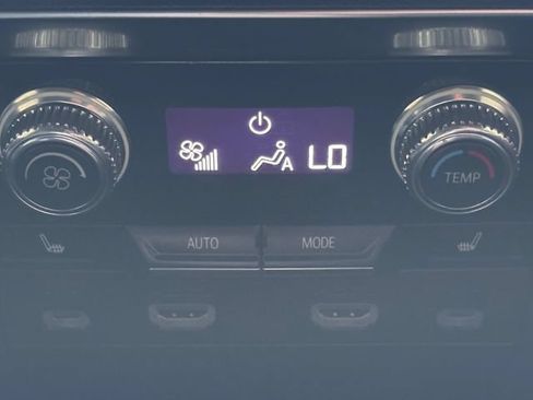 Used 2021 GMC Yukon Denali RWD image 35