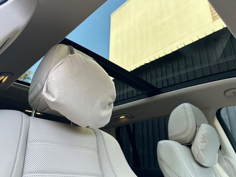 New 2026 Mercedes-Benz GLS 450 4MATIC image 17