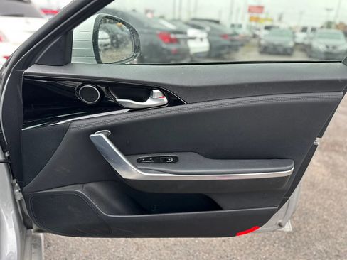 Used 2018 Kia Stinger RWD image 21