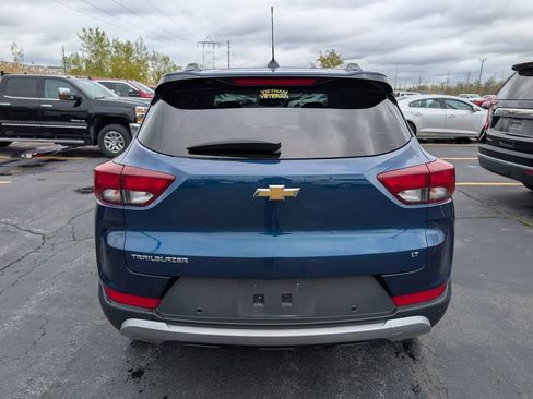 Used 2021 Chevrolet TrailBlazer LT w/ Convenience Package FWD image 9
