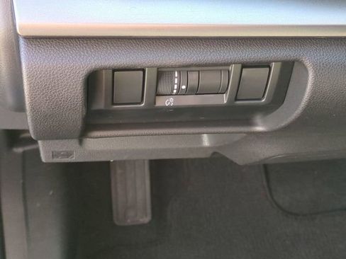Used 2025 Subaru Impreza 2.0i image 18
