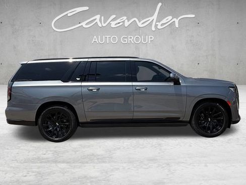 Used 2021 Cadillac Escalade ESV Sport Platinum w/ LPO, ONYX Package RWD image 17