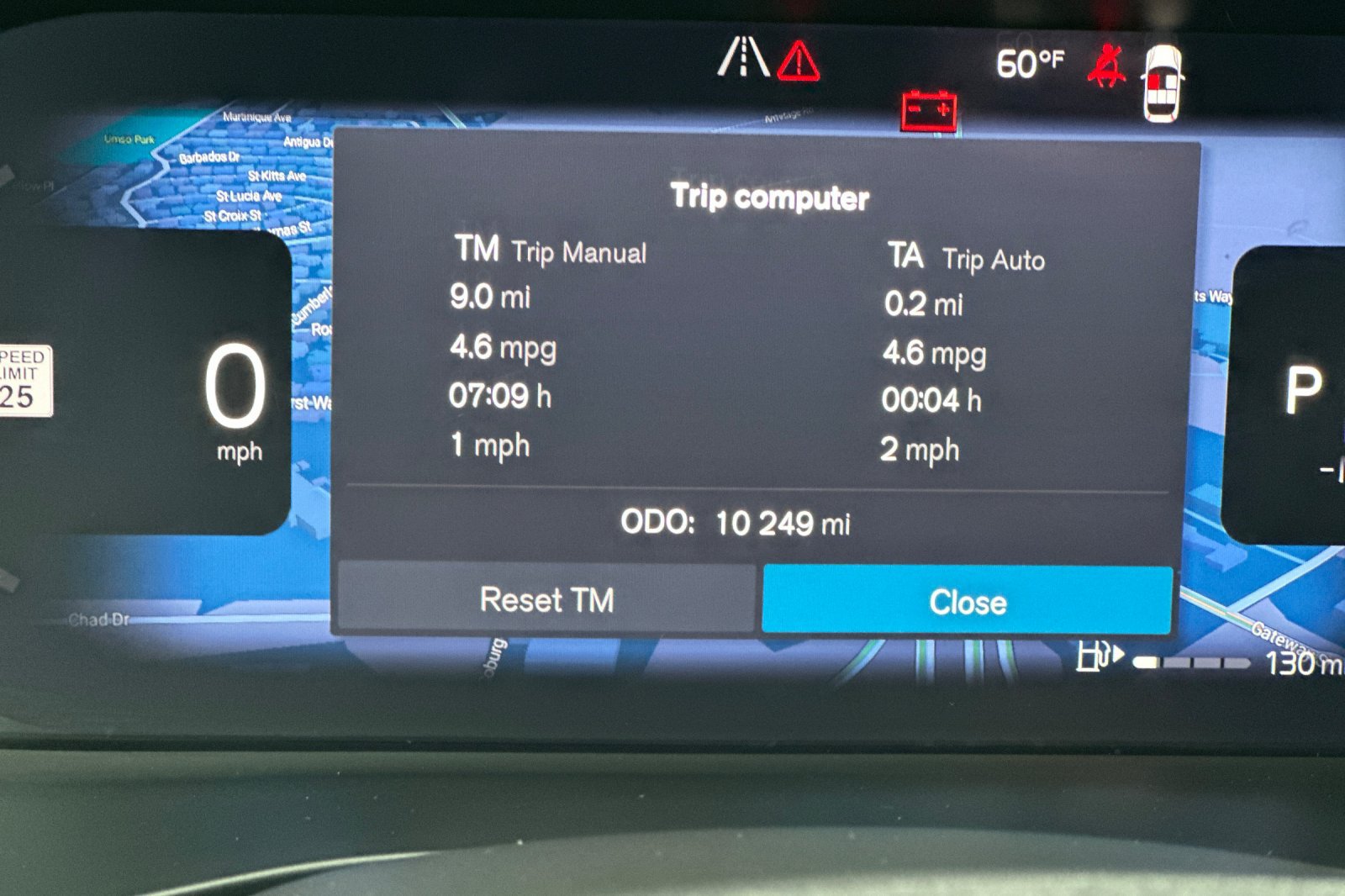 Used 2025 Volvo XC40 B5 Core AWD/4WD image 30