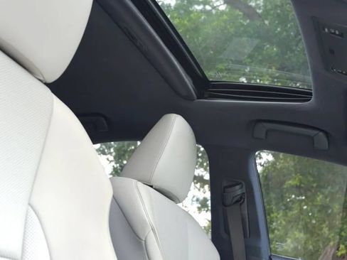 Used 2016 Lexus IS 200t RWD image 15