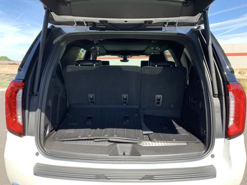 Used 2021 GMC Yukon Denali w/ Denali Ultimate Package AWD/4WD image 12