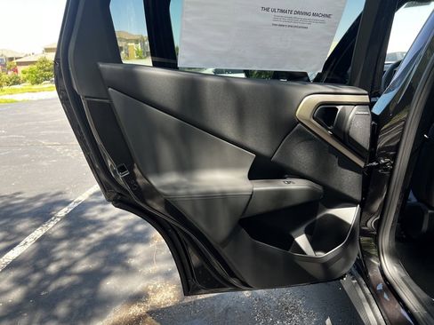 Used 2025 BMW X3 xDrive30i w/ Convenience Package image 17