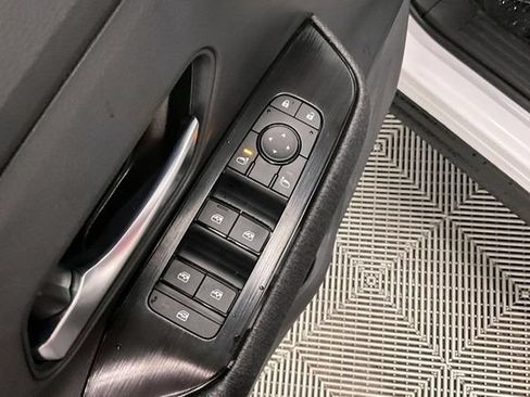 New 2026 Nissan Kicks SV w/ Cold Weather Package FWD image 30
