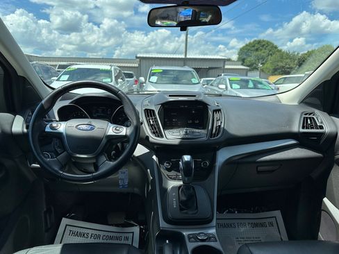 Used 2015 Ford Escape SE w/ Equipment Group 201A FWD image 9