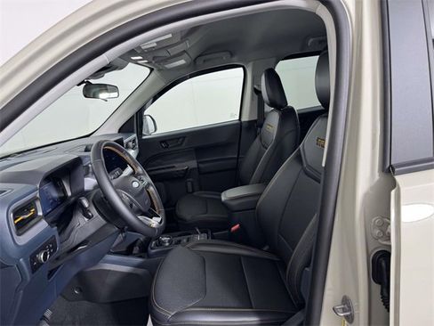 Used 2025 Ford Maverick Tremor image 4