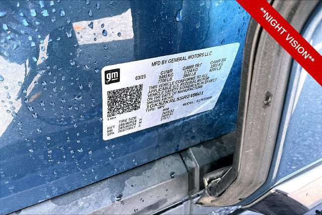 Certified 2025 GMC Yukon XL Denali Ultimate AWD/4WD image 1