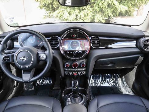 Used 2023 MINI Cooper 2-Door Hardtop FWD image 16