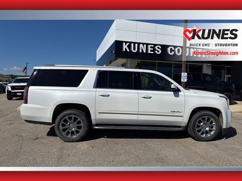 Used 2017 GMC Yukon XL Denali w/ Open Road Package image 11