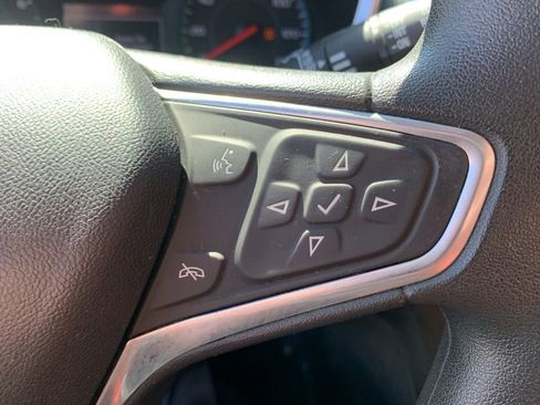 Used 2018 Chevrolet Equinox LT image 22