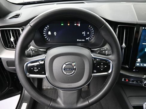 Used 2024 Volvo XC60 B5 Ultimate w/ Protection Package Premier AWD/4WD image 12