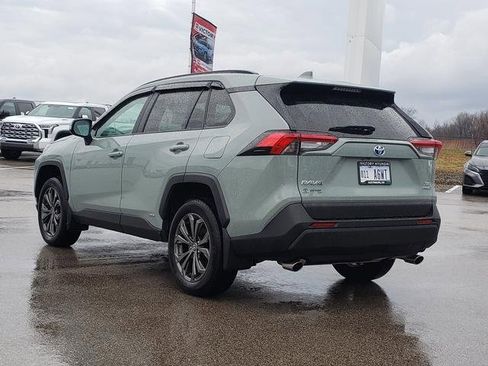 Used 2023 Toyota RAV4 XLE Premium image 8