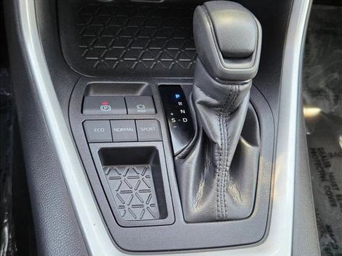 Used 2024 Toyota RAV4 XLE FWD image 13