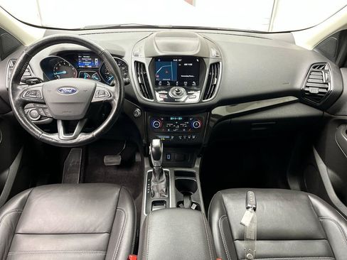 Used 2019 Ford Escape Titanium w/ U9j03 - Titanium Tow Package AWD/4WD image 4